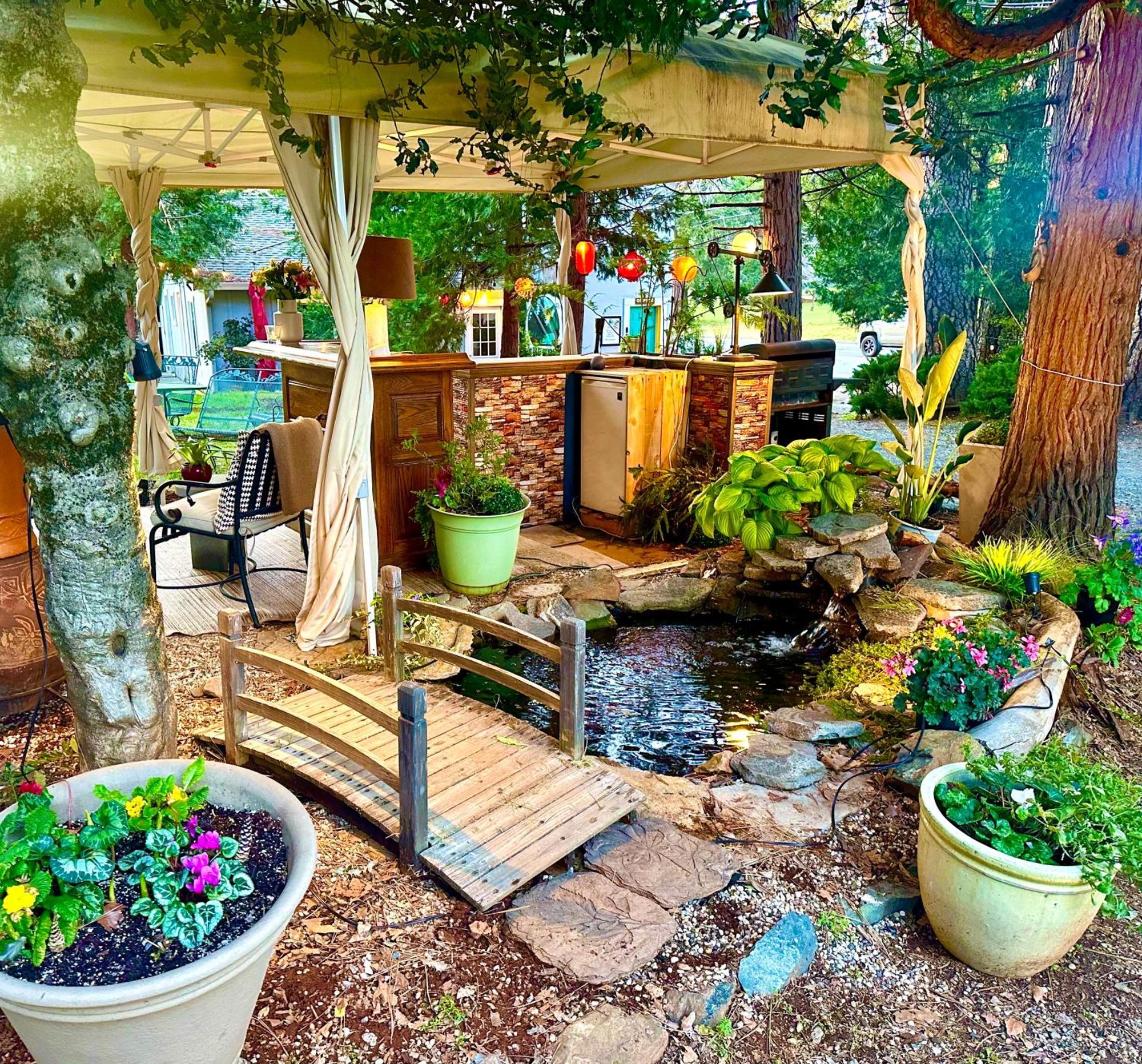 The Pines Inn And Cottages Grass Valley Buitenkant foto